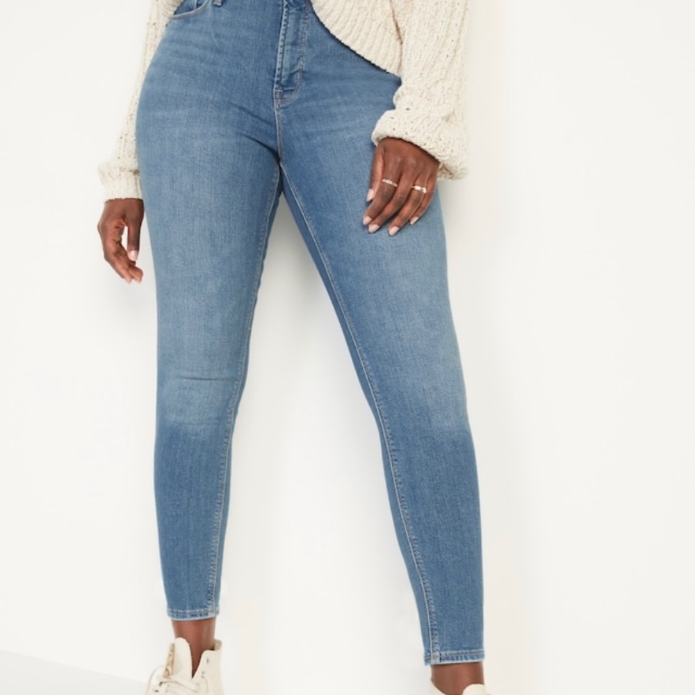 New old navy super skinny mid raise  jeans good condition